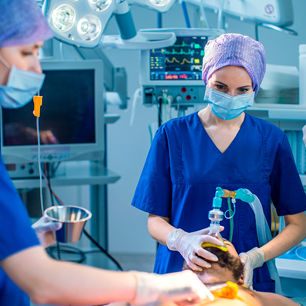 Máster de Formación Permanente en Anestesiología Quirúrgica y Cuidados Enfermeros